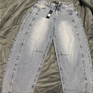 Fashion Nova Light Wash Barrel Jeans